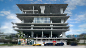 Photo of Avant Gallery store front located at the iconic 1111 Building in Miami Beach