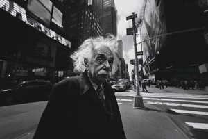 Descriptive image text