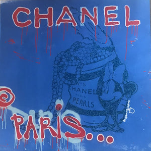 Minnie's Chanel Can of Pearls Paris in Blue